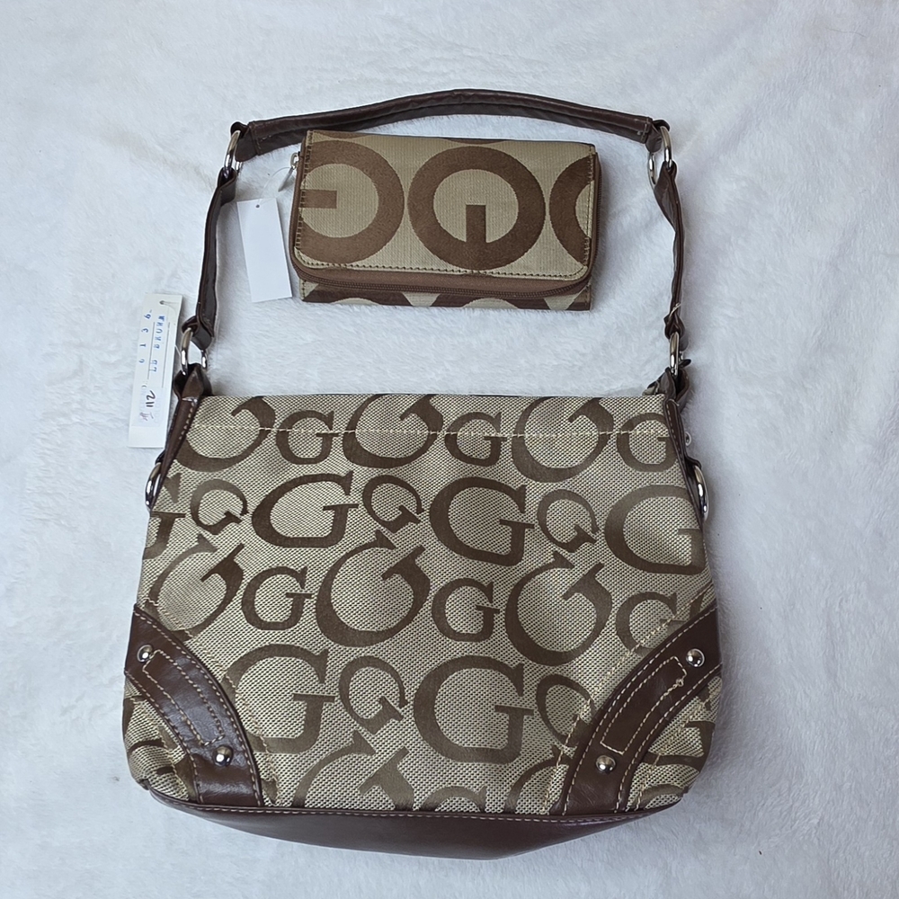 Elegant Brown G Patterned Shoulder Bag and Wallet Set